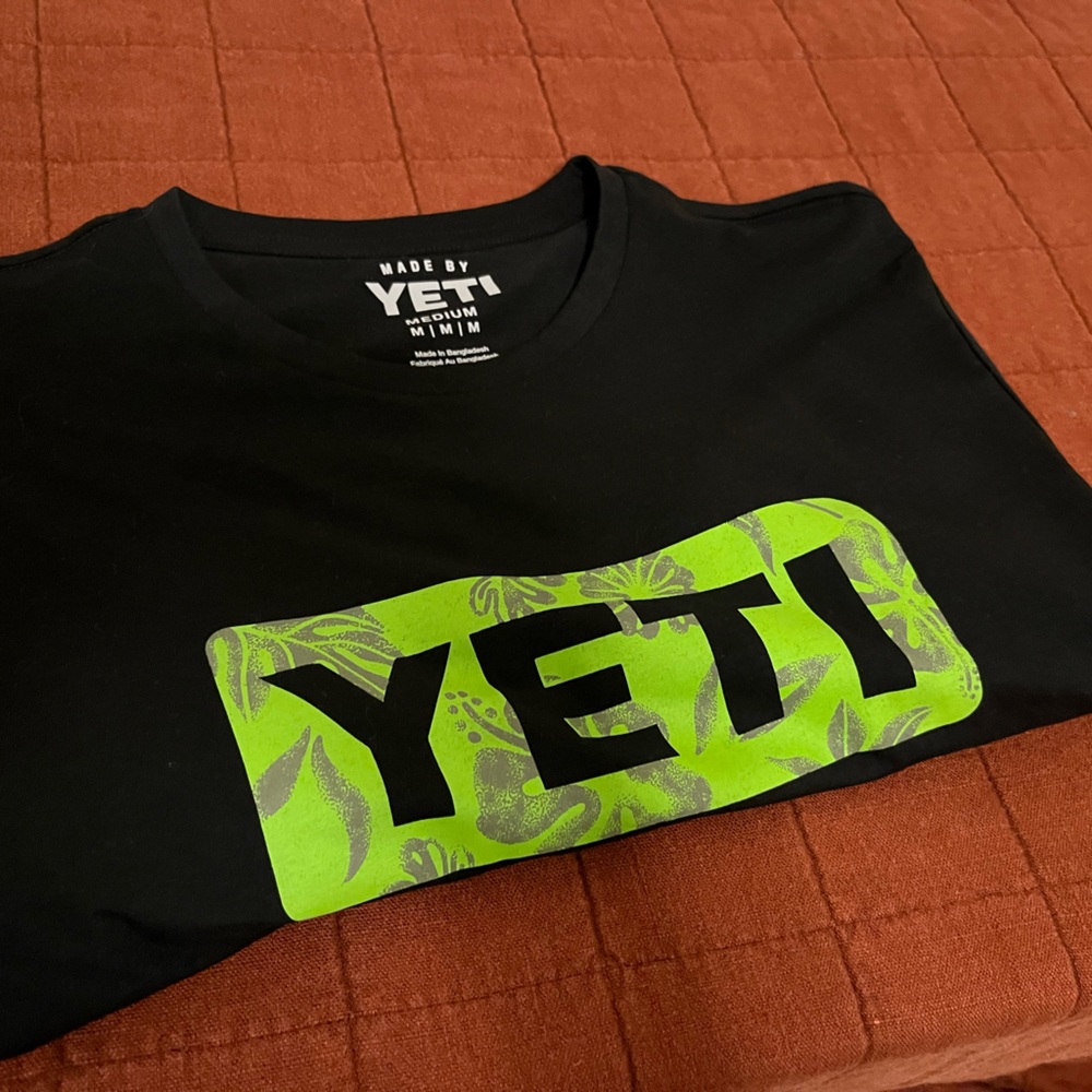 Yeti Tee